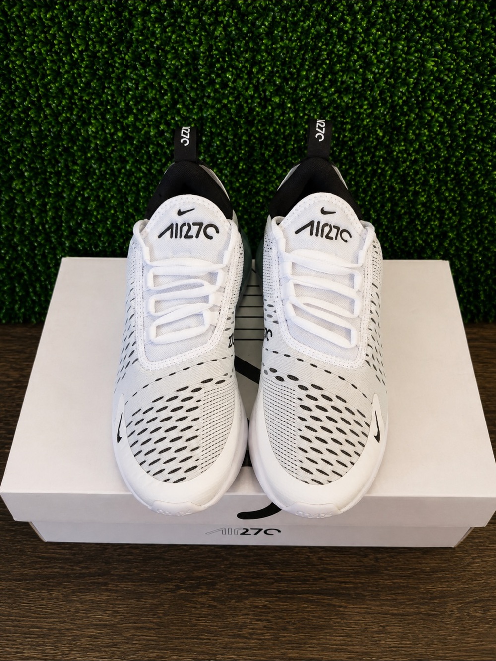 Women's Nike Air Max 270 Athletic Shoes White Black- White Size 6.5 AH6789-100 - Picture 4 of 7